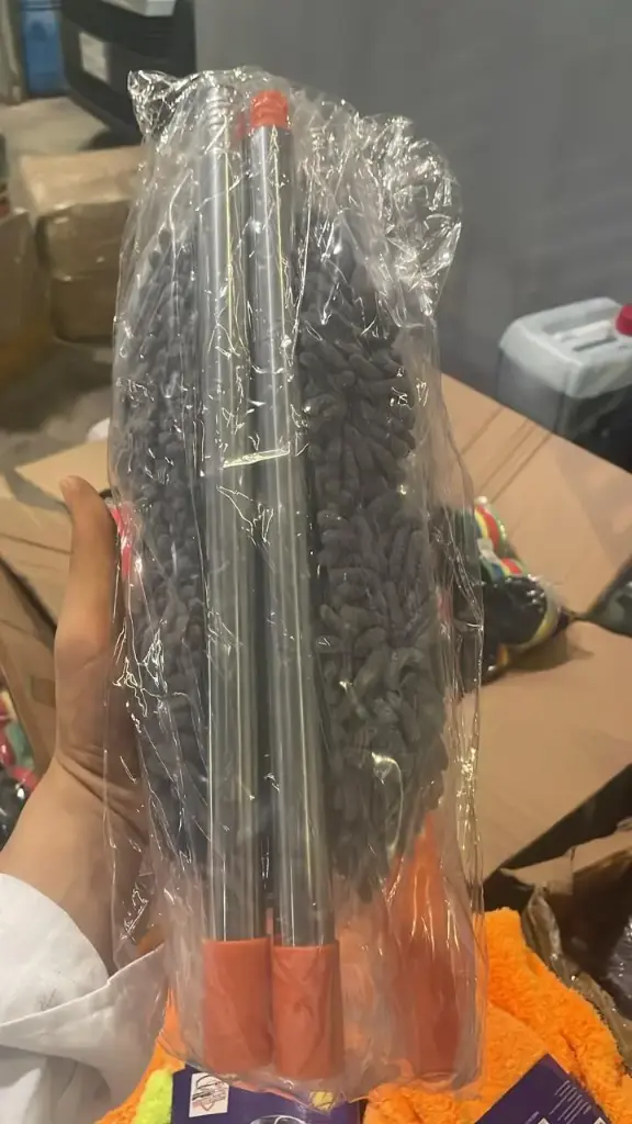 مفركة رصاصي طويل لغسيل السياره 